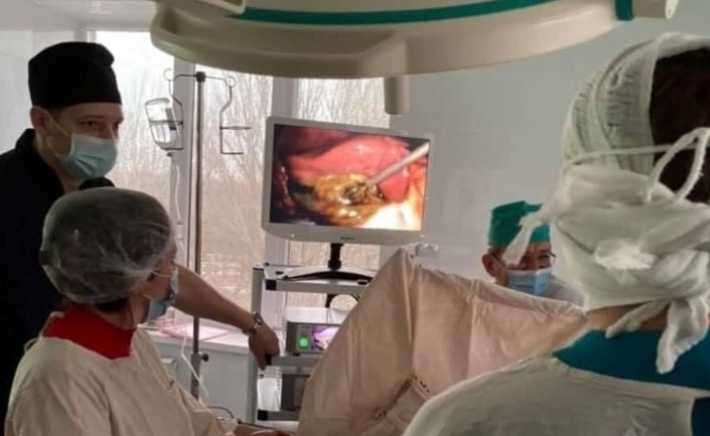 В Мелитополе медики испытали новое оборудование – проведена первая операция