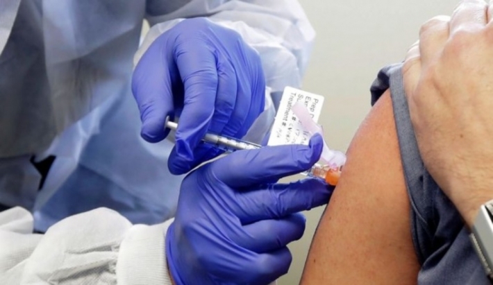 В Мелитополе от коронавируса горожан будут вакцинировать в пять этапов