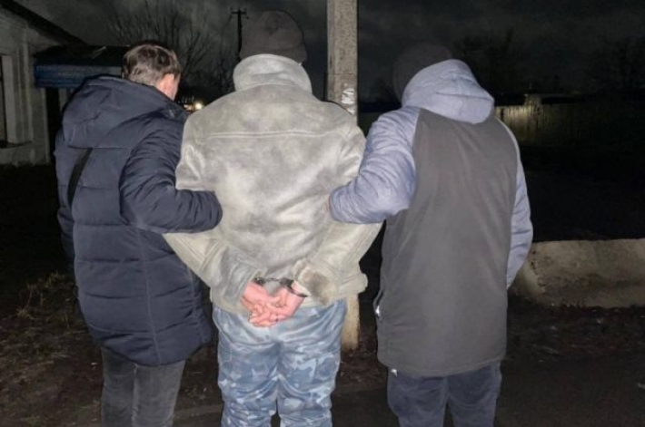 Попросил изменить маршрут: в Харькове пассажир изнасиловал женщину-таксиста