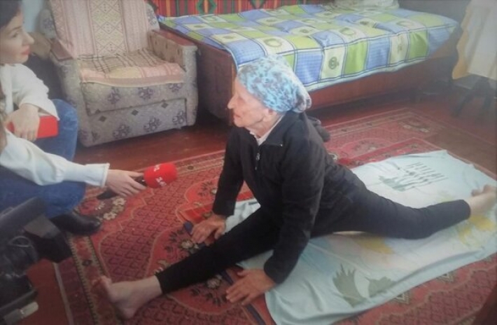 Львовская пенсионерка показала Волочковой, что такое настоящая раскарячка: 93 года
