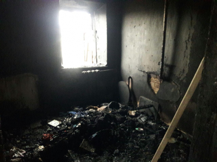 В Запорожской области из-за электронагревательного прибора сгорел дом