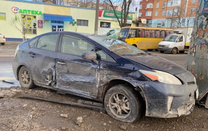 В Одессе пьяный водитель устроил ДТП и сбил двоих детей (фото)