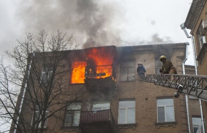 В Запорожье горела электрощитовая в многоэтажке