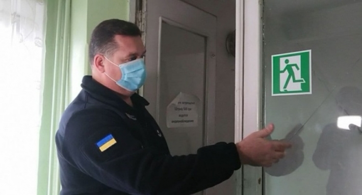 В случае пожара в гостинице "Мелитополь" сгорят все (видео)