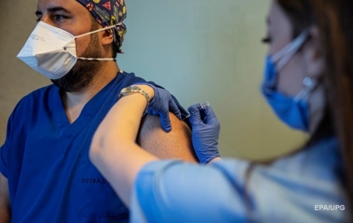 В Польше 11 человек умерли после вакцинации