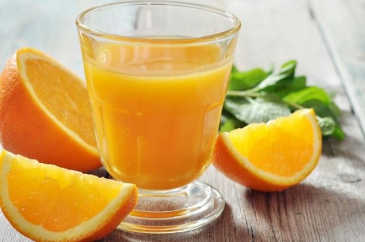 Апельсиновый сок: полезные свойства ярко оранжевого напитка