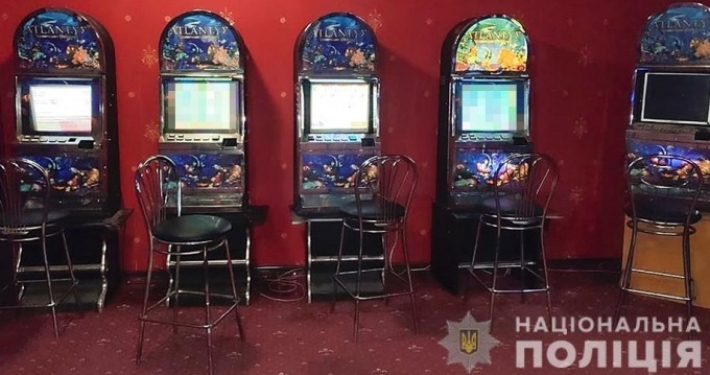 В Мелитополе ищут владельца 14 игровых автоматов (фото)