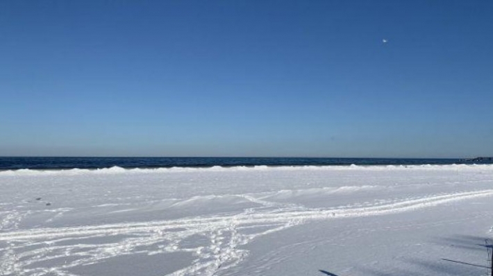 Редкое явление: Балтийское море замерзло впервые за много лет