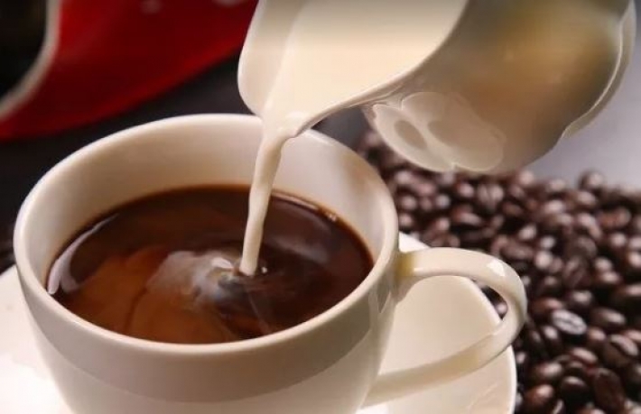 Как может повлиять на здоровье кофе с молоком