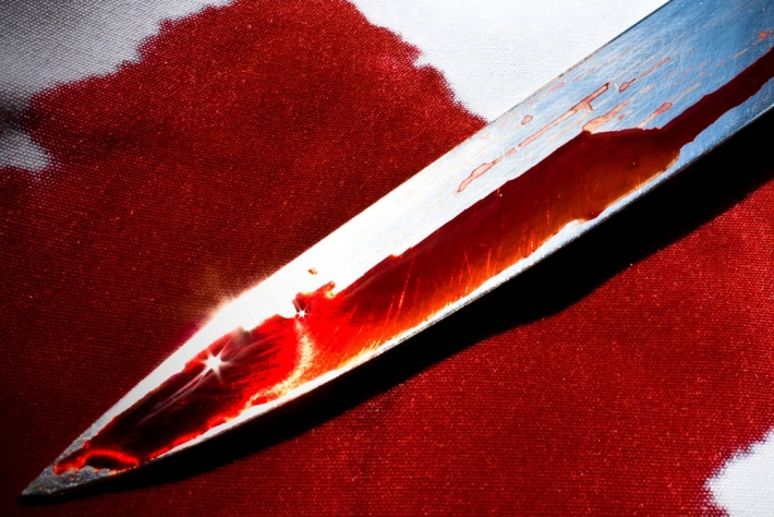 В Запорожской области двоих мужчин пырнули ножом