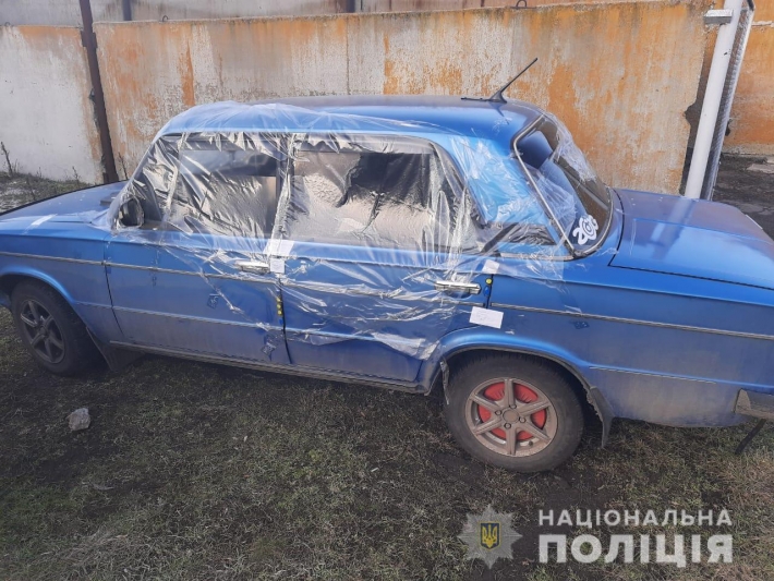 В Мелитопольском районе конфликт водителей на дороге закончился дракой и угоном (фото)
