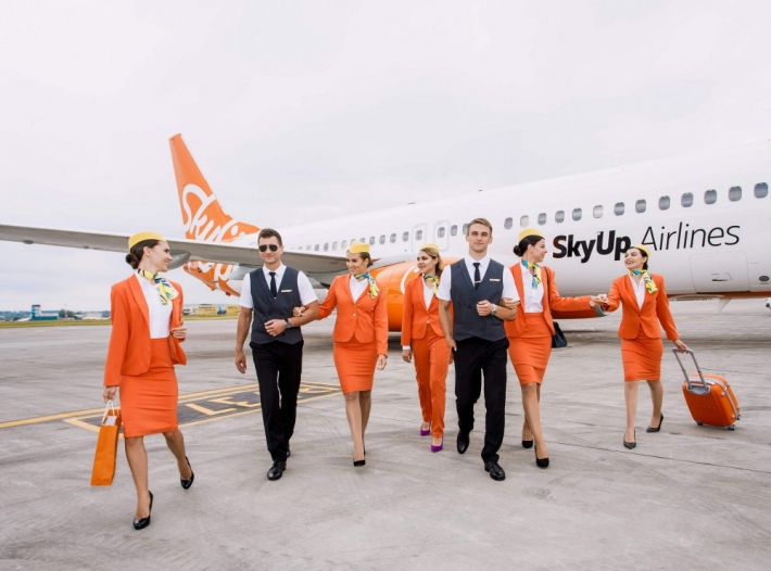 В Запорожье откроют новые рейсы в Черногорию и Одессу