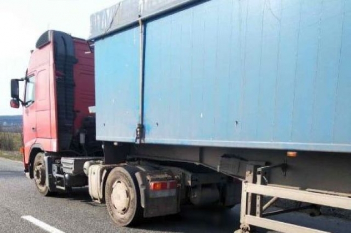 В Одесской области грузовой автомобиль переехал мужчину