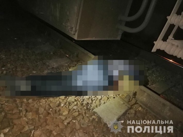 В Запорожской области стали известны подробности ЧП с мужчиной, которого насмерть сбил поезд