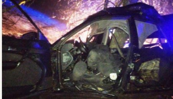 Водитель погиб, пассажиры в реанимации: под Ровно подросток за рулем совершил смертельное ДТП