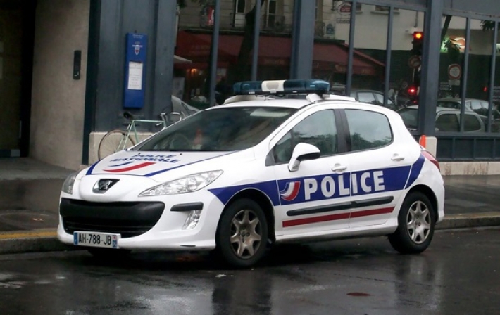 Во Франции полиция конфисковала вместо наркотиков сладости – СМИ