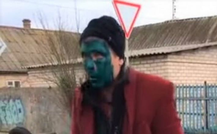 В Мелитополе поймали вора и покрасили его в зеленый цвет (видео)