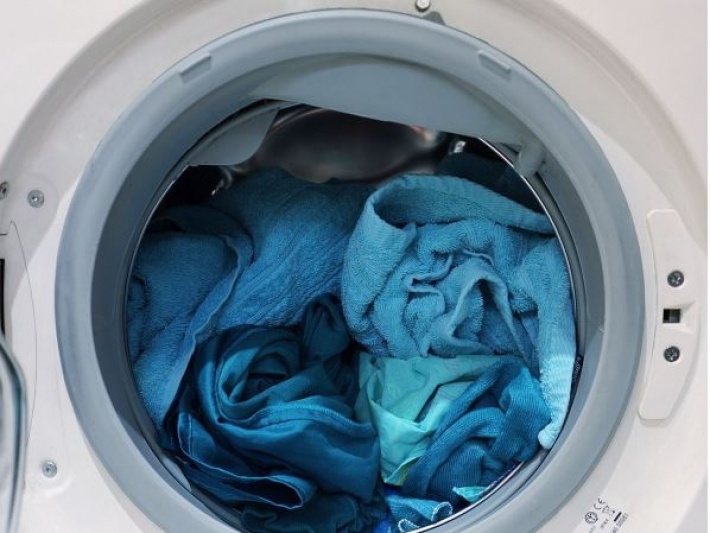Чому підковдра з'їдає речі при пранні в автомат машині, і як з цим боротися