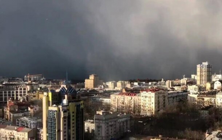 Снежная буря в Киеве: опубликовано зрелищное видео