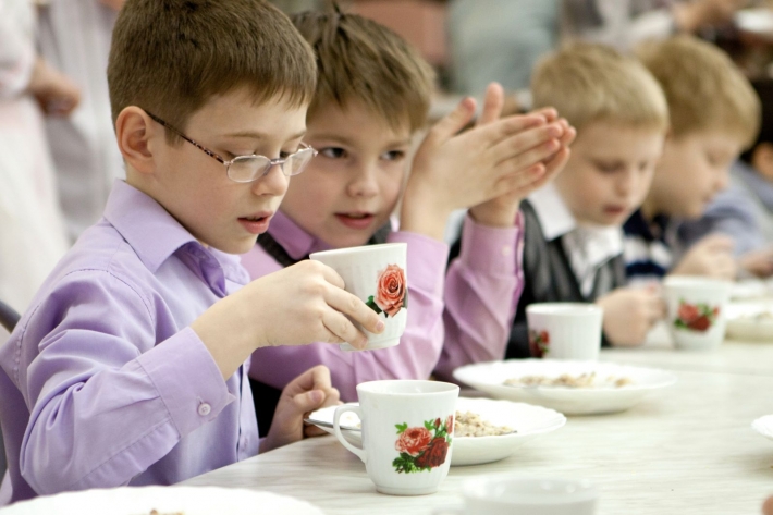 Чем можно будет кормить мелитопольских школьников - утвердили новые нормы питания