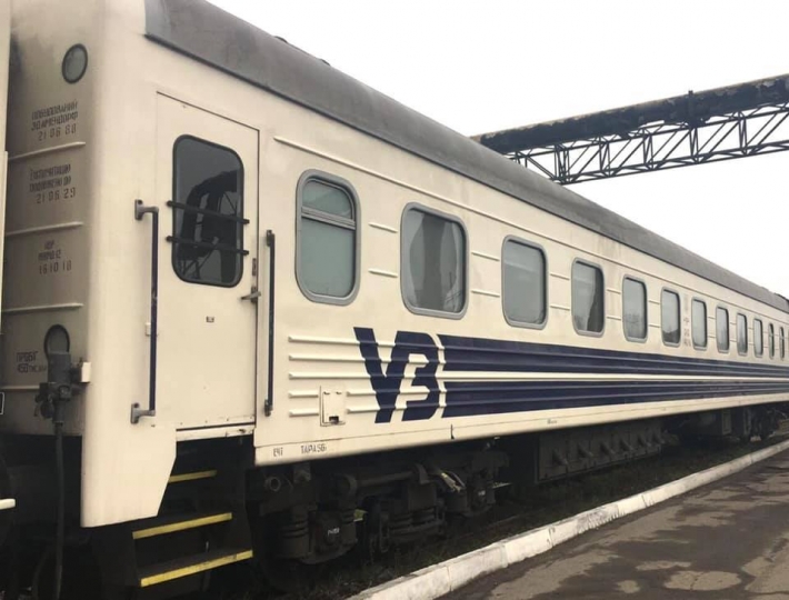 К лету Укрзалізниця собирается назначить более 30 дополнительных поездов. Что Мелитополю «светит» (схема летних поездов)