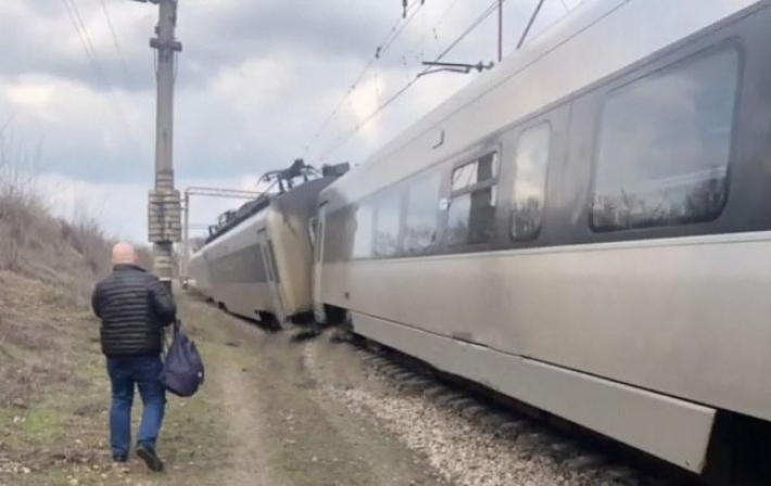 Названа предварительная причина почему под Запорожьем поезд сошёл с рельсов
