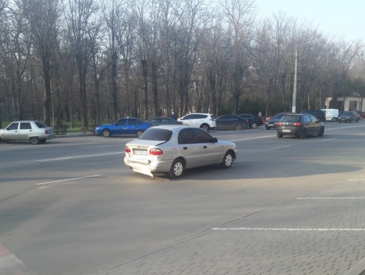 В Мелитополе очередное ДТП на опасном пешеходном переходе (фото)