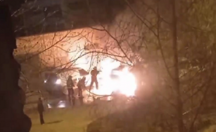 В Мелитополе ночью взорвался автомобиль (видео)