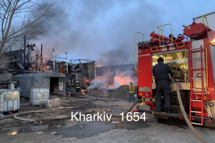 В Харькове произошел крупный смертельный пожар со взрывом: 