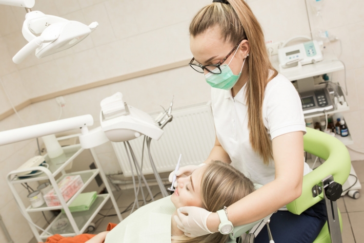 В каких случаях жителям Мелитополя могут бесплатно вылечить зубы