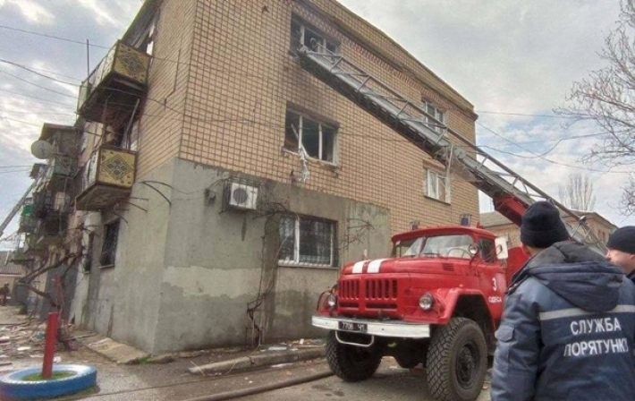 В Одессе произошел взрыв и пожар в жилом доме (Фото,видео)
