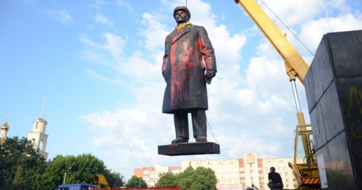 В Мелитополе полиция разыскивает последнего Ленина (фото)