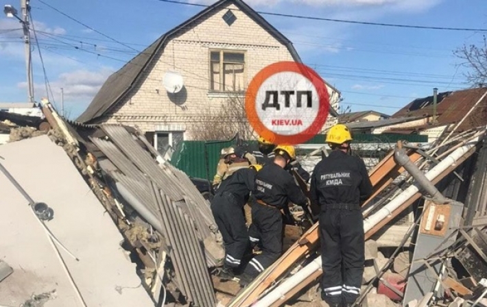 В Киеве взрывом разрушено два частных дома - СМИ