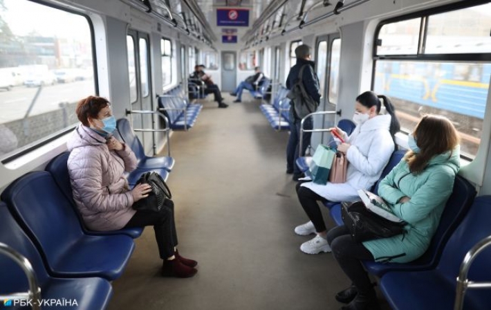 В сети показали видео работы метро в Киеве: "транспортный позор" (видео)