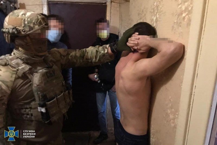В полиции рассказали подробности задержания банды вымогателей в Запорожье (фото)