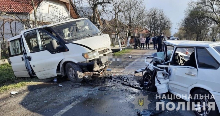 В Закарпатской области в ДТП погиб 26-летний мужчина и пострадал 4-летний ребенок: подробности