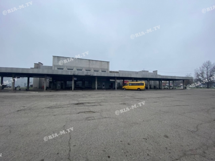 В Мелитополе междугородний автовокзал опустел – работают несколько рейсов (фото)