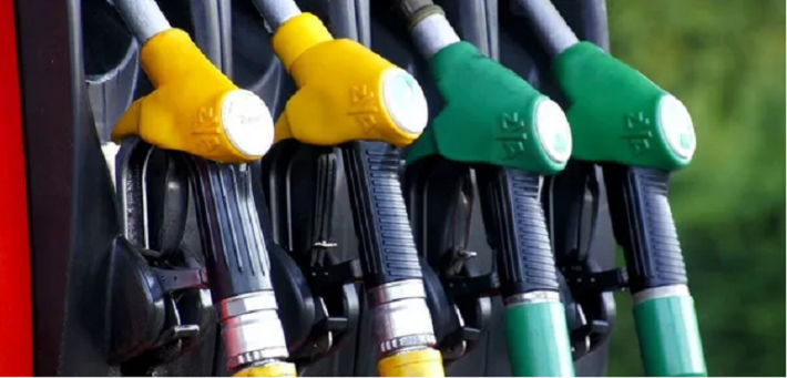 Украинцам грозит дефицит на заправках: топливо могут продавать избранным