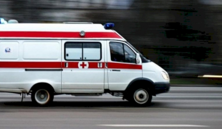 В Запорожье в ДТП микроавтобуса и легковушки пострадали три человека