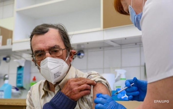 В Моршине стартовала первая в Украине массовая COVID-вакцинация (видео)