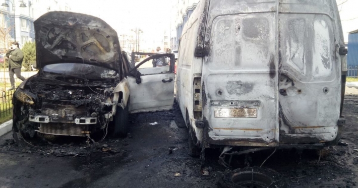 Сжег 4 автомобиля из-за девушки: в Киевской области ревнивец отомстил сопернику