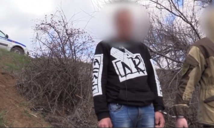 В "ДНР" 21-летний молодой человек до смерти изнасиловал 40-летнего товарища из-за рыбы