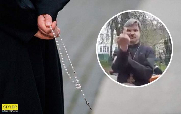 В Киеве пьяный священник устроил дебош: бросался на девушек с неприличными жестами (видео)