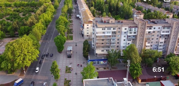 На центральных улицах Мелитополя появятся новые киоски – кому власть «зеленый» свет включит (видео)