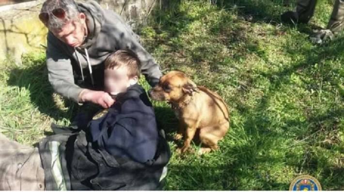 В Черкасской области полицейские нашли ребенка, мужчину и собаку в бетонном резервуаре для нечистот