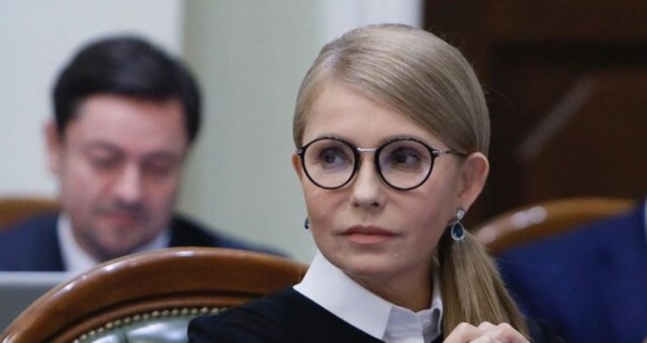 60-летняя Тимошенко впервые появилась на публике без накладных волос: как выглядит нардеп без парика