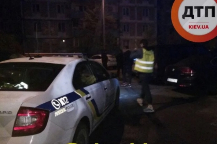 Пока мать спала: в Киеве мужчина изнасиловал 15-летнюю дочь коллеги