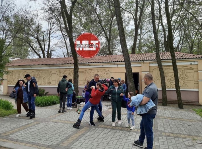 В Мелитополе в парке открылся прокат роликов (фото, видео)