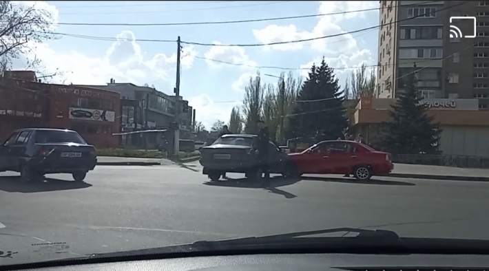 В Мелитополе на аварийном перекрестке снова ДТП (видео)