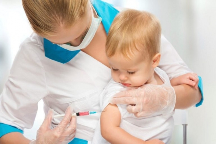 Когда вакцинировать детей, напомнили мелитопольские медики